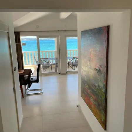 Nada * Brodarica (Sibenik-Knin)