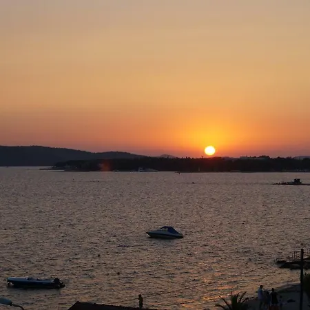 Nada Brodarica (Sibenik-Knin)