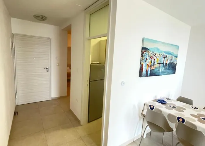 Nada Brodarica (Sibenik-Knin)