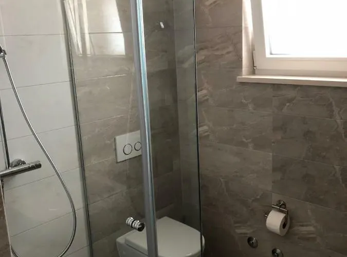 Nada Brodarica (Sibenik-Knin)